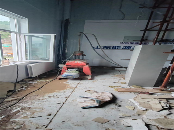 肃宁地基基础下沉墙体裂缝加固注浆顶升施工